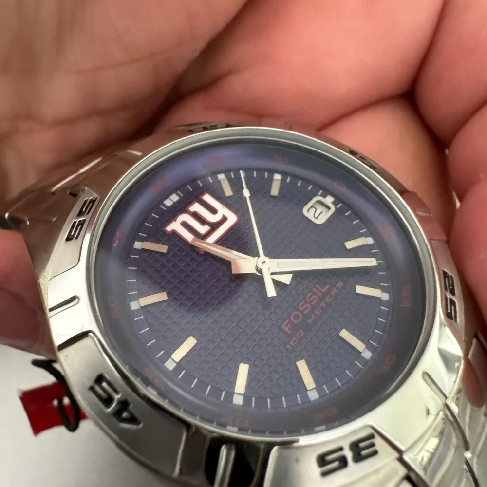 FOSSIL WATCH NFL EDITION - Picture 2 of 4